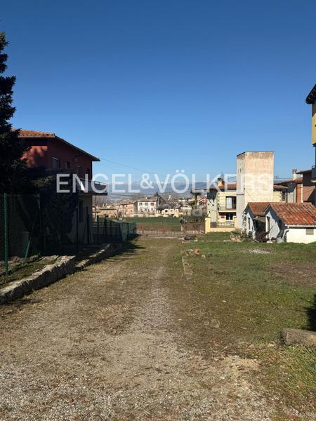 Foto ca82b381-8462-4d90-8f7e-67021a930efd. Residential plot in Folgueroles