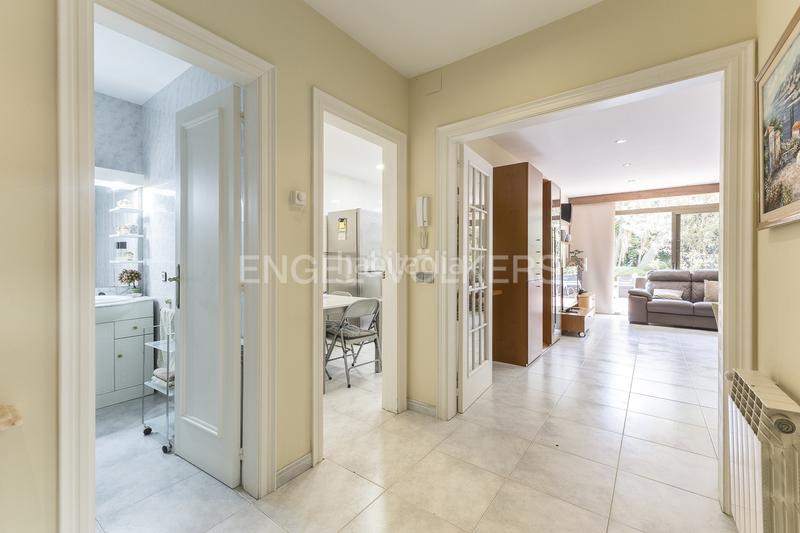 Foto 4a7a140c-2e0c-47b5-a98a-9829e004992f. Casa amb calefacció aparcament a Horta Barcelona