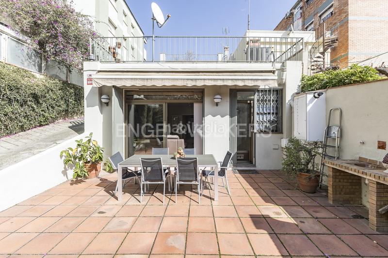 Foto 4c460b0c-8ffd-4d37-9e32-aa1ce8ca9fee. Casa amb calefacció aparcament a Horta Barcelona