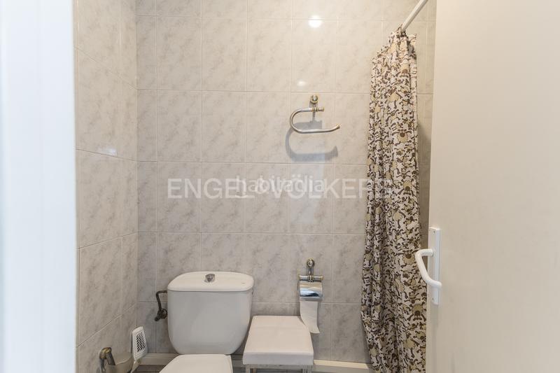 Foto 5caf45d8-3113-42ad-a003-ccb2836adcd5. Casa amb calefacció aparcament a Horta Barcelona