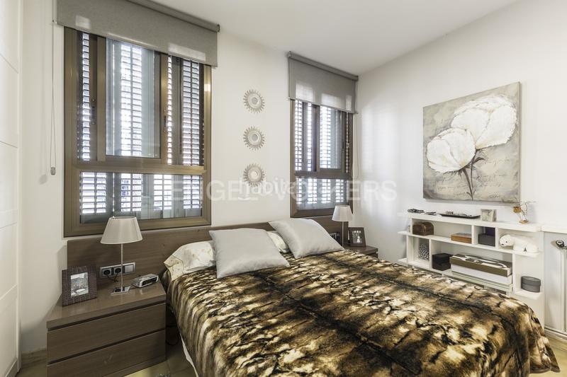 Foto 63b559cf-813a-43f2-a5e7-88f45df5f8cd. Casa amb calefacció aparcament a Horta Barcelona