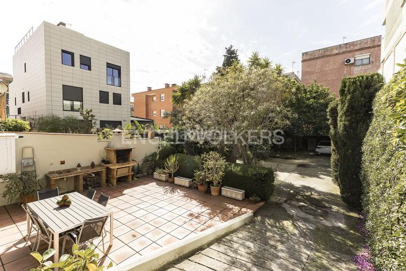 Foto 777486bf-a07b-4477-82b8-c670d38bb79b. Casa amb calefacció aparcament a Horta Barcelona