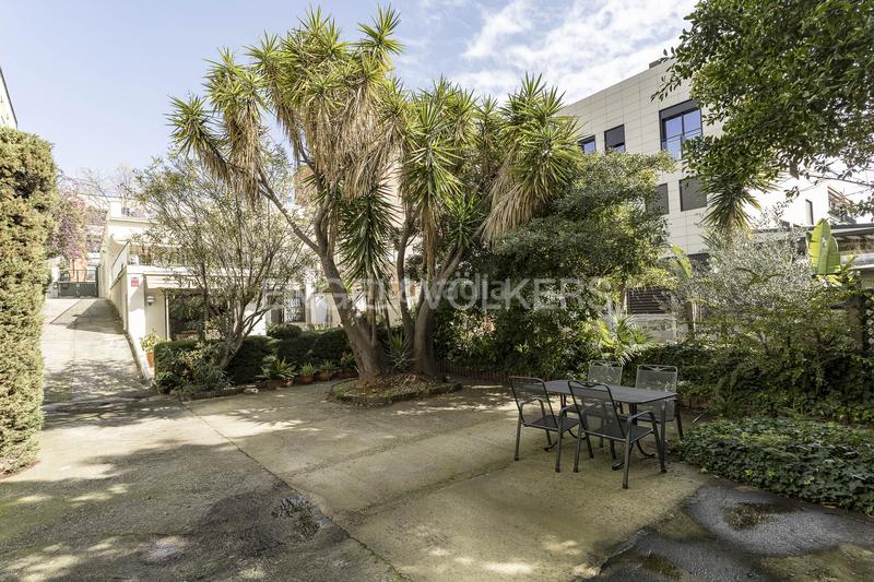 Foto 85bef622-4b0a-4494-ae52-f3a1698affe7. Casa amb calefacció aparcament a Horta Barcelona