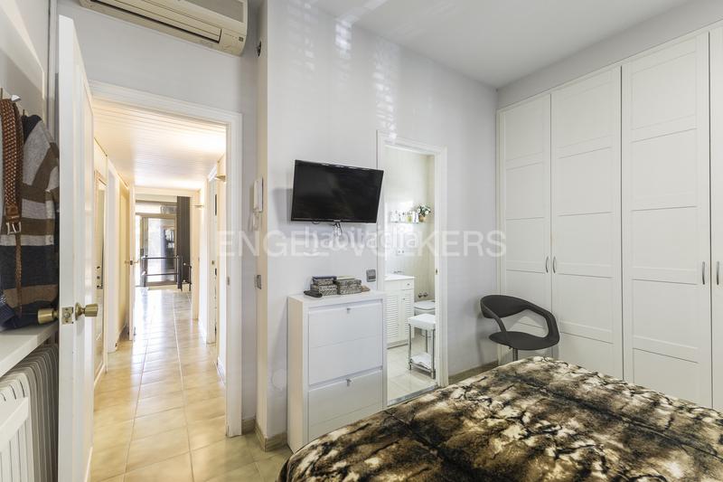 Foto b66d57fc-2134-4ad8-8ad9-cf210ea4723f. Casa amb calefacció aparcament a Horta Barcelona