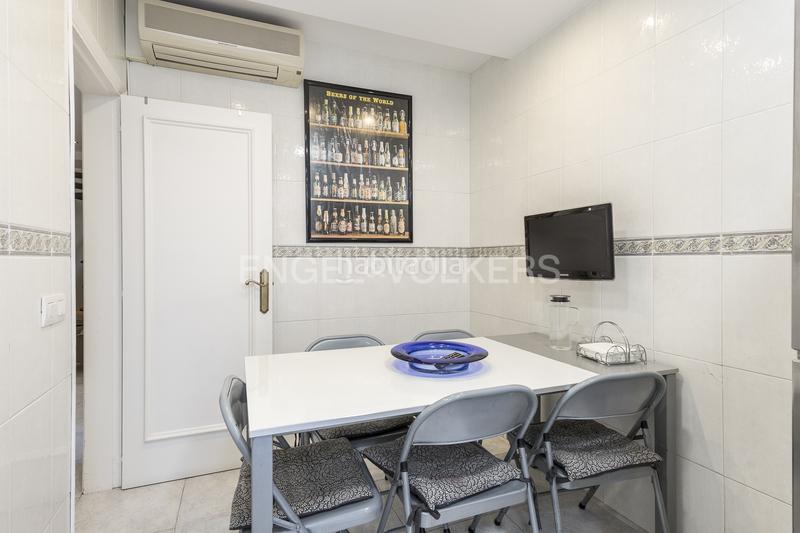 Foto bcbd4bd8-617c-4de0-aca0-6b5611709275. Casa amb calefacció aparcament a Horta Barcelona