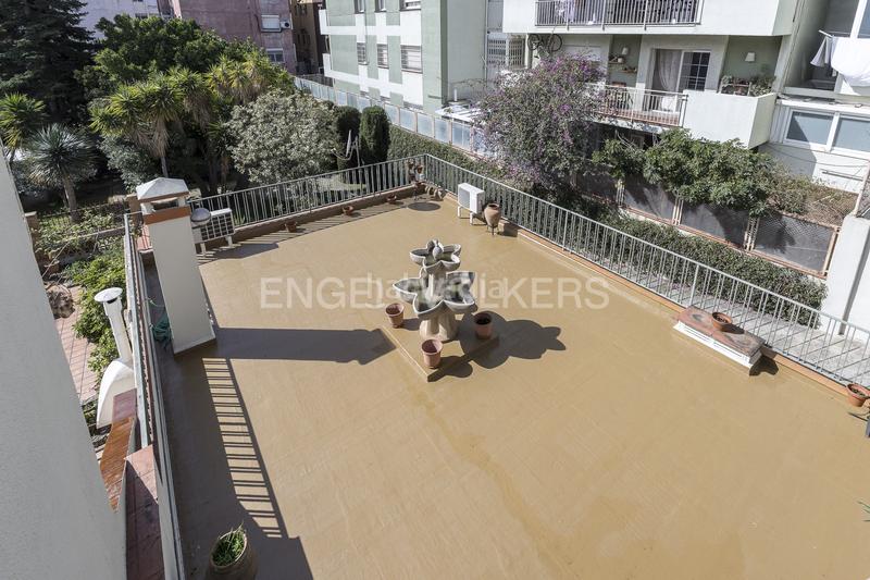 Foto c3de5295-20fa-4420-8aa8-21af03f97978. Casa amb calefacció aparcament a Horta Barcelona