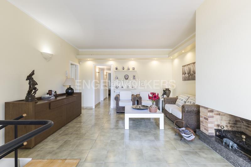 Foto c504ce31-ee8e-4bec-9f1e-1bed840b93fd. Casa amb calefacció aparcament a Horta Barcelona