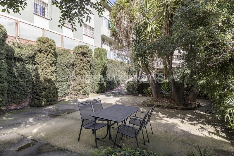 Foto e55b9532-1351-416d-bed7-e728f5456259. Casa amb calefacció aparcament a Horta Barcelona