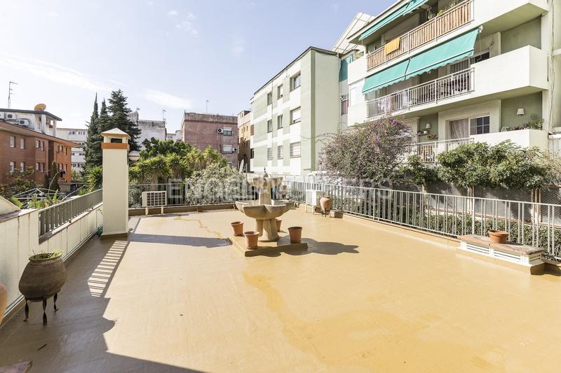 Foto f80460ed-5a99-4bbf-886f-b28c61887db6. Casa amb calefacció aparcament a Horta Barcelona