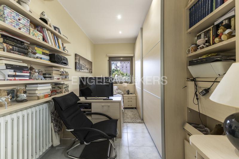 Foto f8a11a65-2670-4dfd-ba4e-ddcc916d2566. Casa amb calefacció aparcament a Horta Barcelona