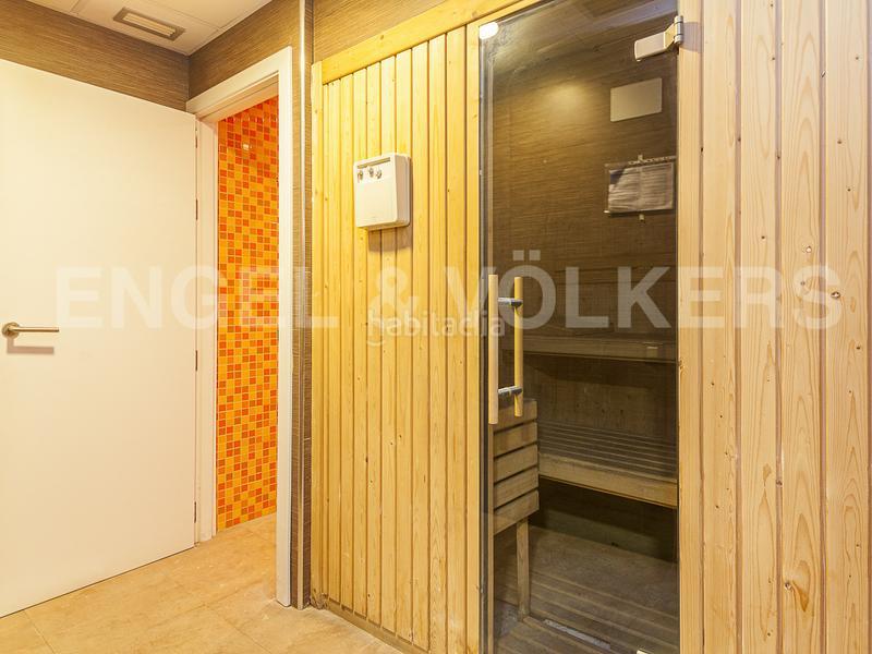 Foto 2f21277a-4bd3-4792-9830-c4ac9a795a77. Àtic amb calefacció aparcament piscina a Mira-sol Sant Cugat del Vallès