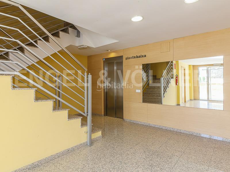 Foto 857da73c-5840-4772-92c9-1bf5f5c069f7. Àtic amb calefacció aparcament piscina a Mira-sol Sant Cugat del Vallès