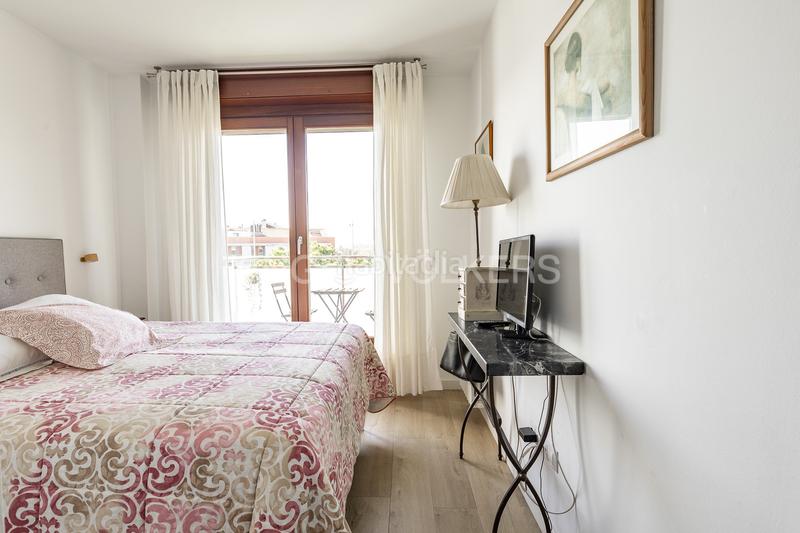 Foto c2a43866-a7df-4108-9245-16a9891edf3b. Àtic amb calefacció aparcament piscina a Mira-sol Sant Cugat del Vallès