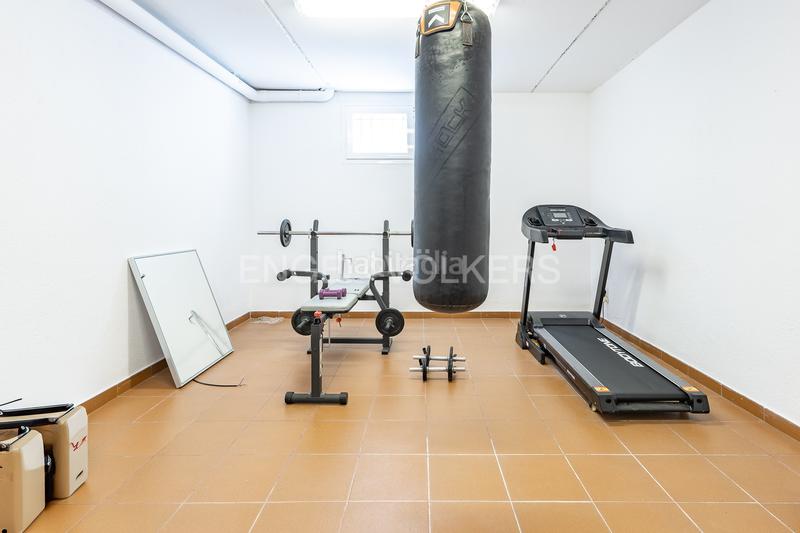 Foto 3ed97d56-6886-4c44-ab67-ec36b78e2c2f. Casa con riscaldamento parcheggio piscina in Mira-sol Sant Cugat del Vallès