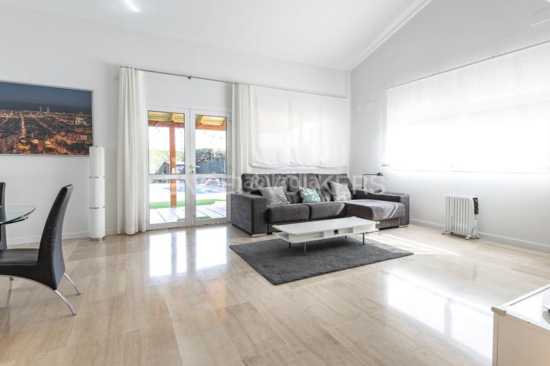 Foto b016e5a2-893a-4b41-8f37-4ae5d30e864f. Casa con riscaldamento parcheggio piscina in Mira-sol Sant Cugat del Vallès