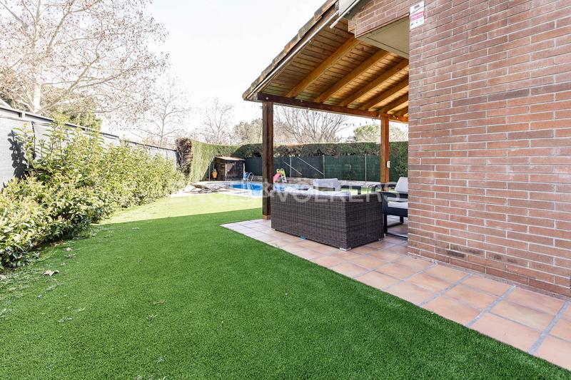 Foto e30d5655-2963-4c5c-953d-d960c750cb74. Casa con riscaldamento parcheggio piscina in Mira-sol Sant Cugat del Vallès