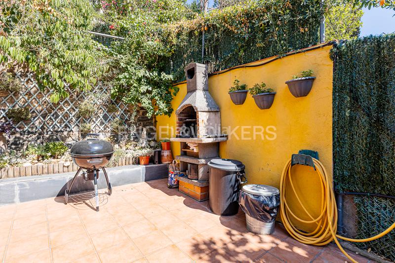 Foto 22b52e36-144f-4fb4-8469-6f0236a81efb. Casa espectacular casa unifamilar con vistas panorámicas en sarriávallvidrera en Barcelona