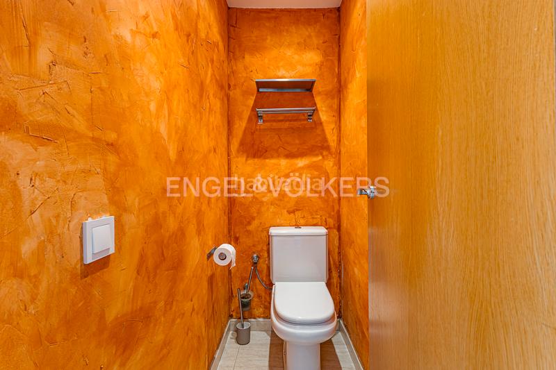 Foto aa1b80fe-23f5-4195-a881-ec7c46d0dd96. Casa espectacular casa unifamilar con vistas panorámicas en sarriávallvidrera en Barcelona