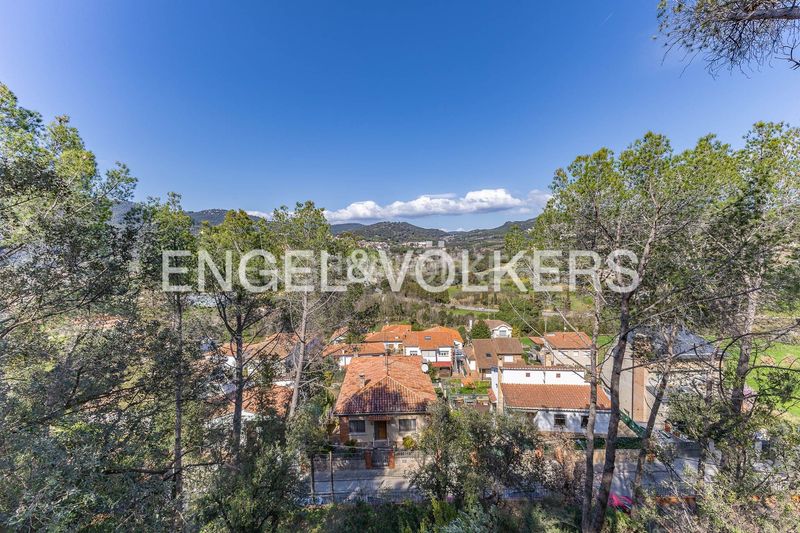Foto ba471161-b766-4d2c-9f5b-b3b3e4e27641. Casa amb calefacció aparcament a Caldes de Montbui