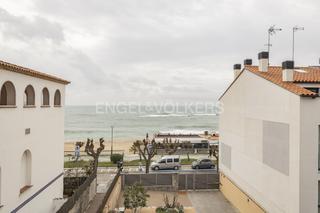 Lloguer Apartament a Caldes d´Estrac. Espectacular piso con vistas al mar