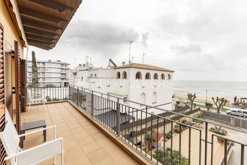 Foto 5d6f533a-a141-4ea0-98b0-f4307d021c71. Location appartement avec chauffage parking dans Caldes d´Estrac