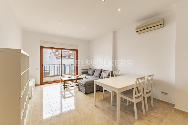 Foto 73e66b02-5f0d-450c-a30b-a915efd10118. Location appartement avec chauffage parking dans Caldes d´Estrac