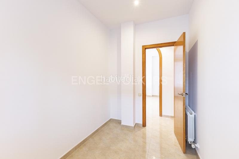 Foto 8b80050d-6c57-4395-9b6f-ee350ff26216. Location appartement avec chauffage parking dans Caldes d´Estrac