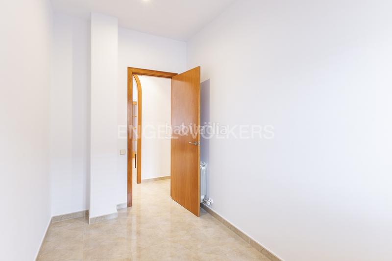 Foto 98a93a5a-8d4a-4f63-8637-84666b4f1962. Location appartement avec chauffage parking dans Caldes d´Estrac