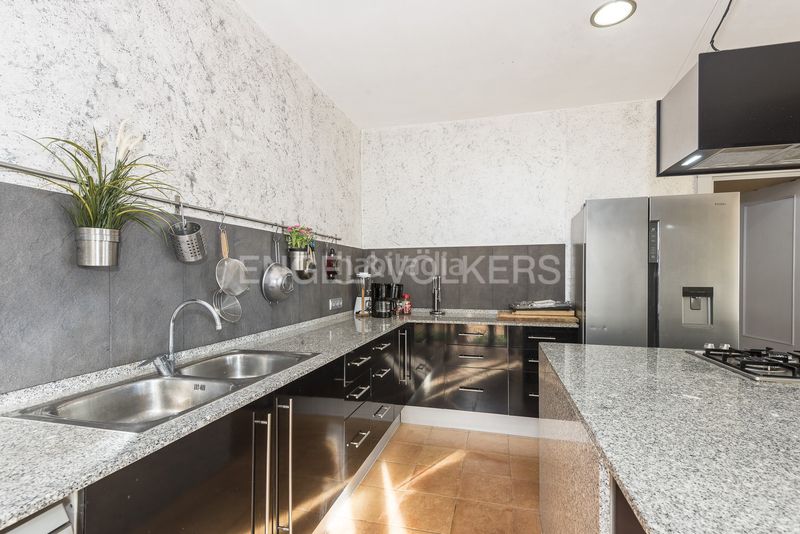 Foto f719c3a0-e23d-4fd0-a67f-803a7479aa0d. Alquiler casa espaciosa villa soleada con piscina, vistas panorámicas y licencia turística en Olivella