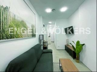 Rent Apartment in El Camp de l´Arpa del Clot. Bonito piso temporal totalmente equipado para 2 personas
