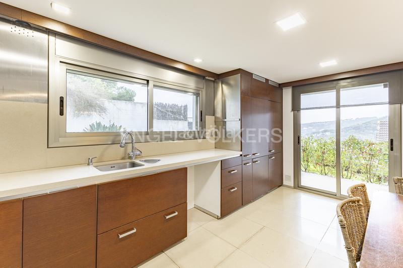 Foto 3caac27a-b19e-405d-a6f2-def3c60c6edf. Casa adossada amb calefacció aparcament a Centre Sant Andreu de Llavaneres