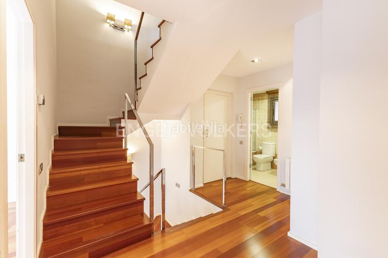 Foto 9f2a952b-636d-4551-9c65-fb681492ed15. Casa adossada amb calefacció aparcament a Centre Sant Andreu de Llavaneres