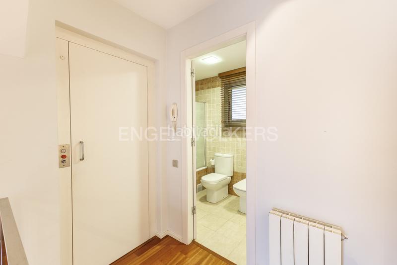 Foto d1fe3820-bc4e-4bda-ab43-a67edd12f57d. Casa adossada amb calefacció aparcament a Centre Sant Andreu de Llavaneres