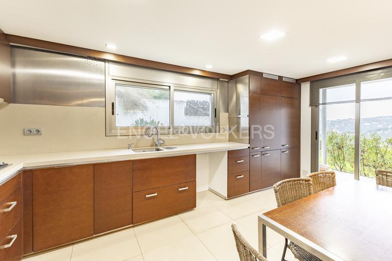 Foto d9e749cb-1dcc-4da9-b9e9-6eddfa0302a7. Casa adossada amb calefacció aparcament a Centre Sant Andreu de Llavaneres