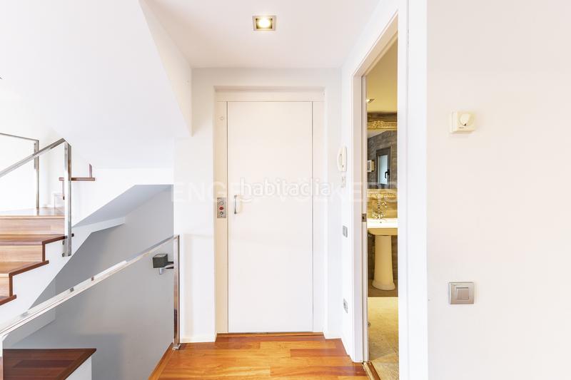 Foto f0f8bbdf-9c10-44ce-a8a3-fb1f7893879e. Casa adossada amb calefacció aparcament a Centre Sant Andreu de Llavaneres