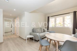 Miete Appartement  Travessera de les corts. Apartamento reformado de 3 habitaciones