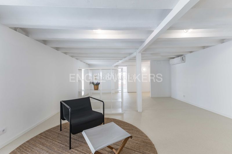 Foto d4192de6-8b0d-4a8b-9eef-0defcbefdc57. Pis amb calefacció a Sants Barcelona