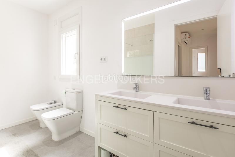 Foto 0065ea2e-e5e9-48df-a93a-529e4b2fcd13. Casa con riscaldamento parcheggio in Montflorit Cerdanyola del Vallès