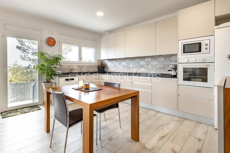 Foto 2c1d0c54-0184-4c3a-b5f5-dca7855e93c8. Casa con riscaldamento parcheggio in Montflorit Cerdanyola del Vallès