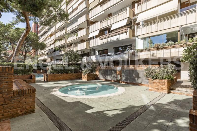 Foto 916d9b52-a963-4040-8d37-c8e5eaef9c5a. Piccolo appartamento con riscaldamento parcheggio piscina in Barcelona