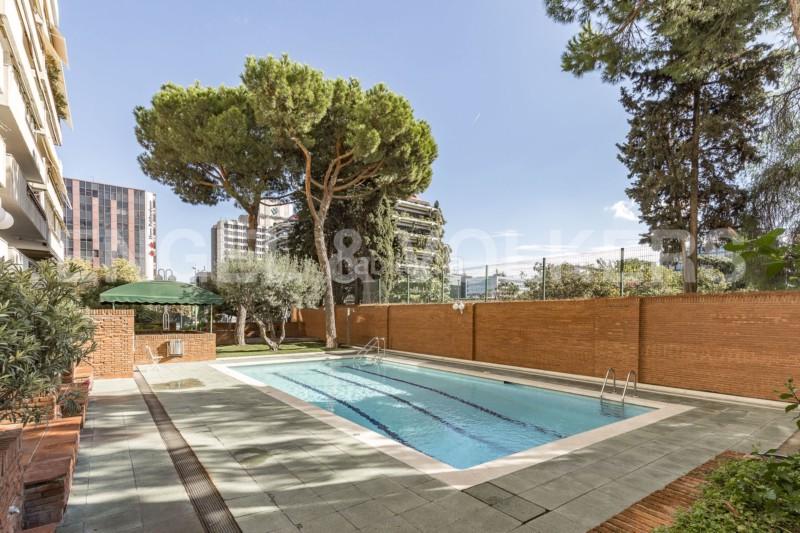 Foto b9cc6f6b-efcb-48d1-bd6d-4295d7c947da. Piccolo appartamento con riscaldamento parcheggio piscina in Barcelona