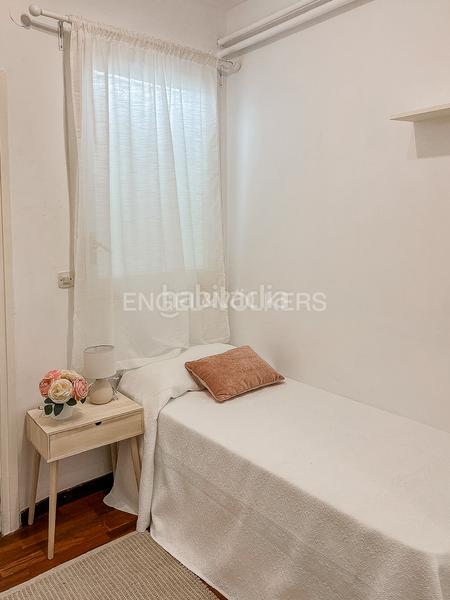 Foto bf3e7d93-6d09-45fd-b2bc-94826e08d6f9. Piccolo appartamento con riscaldamento parcheggio piscina in Barcelona