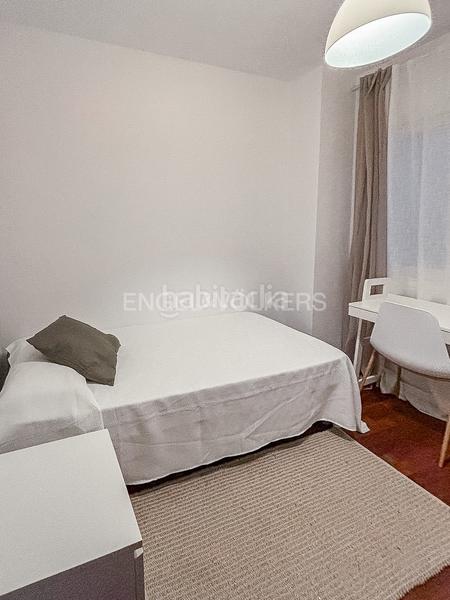 Foto d765d277-e87a-4138-896d-96dc3d65dd05. Piccolo appartamento con riscaldamento parcheggio piscina in Barcelona