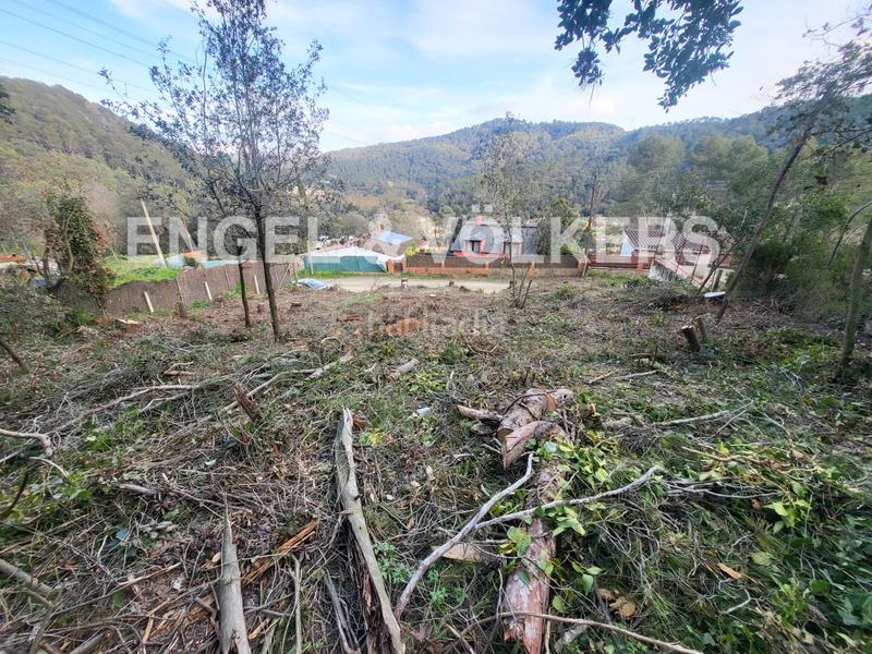 Foto e20017f7-e8b9-4868-9732-fd6f3a5045cd. Terreno residencial parcela exclusiva con vistas panorámicas a la montaña en Molins de Rei