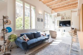 Lloguer Apartament a Dreta de l´Eixample. Sofisticado piso amueblado en eixample quadrat dor