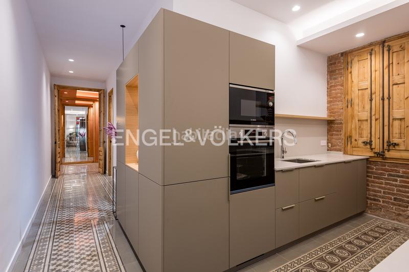 Foto c892630d-ba28-4fb0-9807-0d313f94b9ac. Piccolo appartamento con riscaldamento in L´Antiga Esquerra de l´Eixample Barcelona