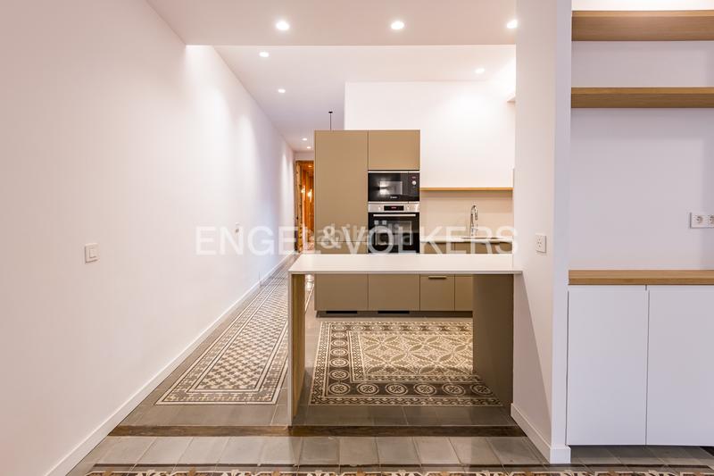 Foto e78a664c-7ed2-47af-af59-9514e34ec95d. Piccolo appartamento con riscaldamento in L´Antiga Esquerra de l´Eixample Barcelona
