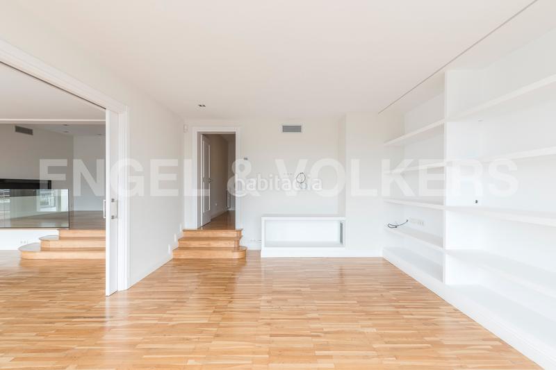 Foto 28e437aa-6641-479a-8495-16be6d6f2e2c. Ático exclusivo piso de alto standing en turó parc en Barcelona