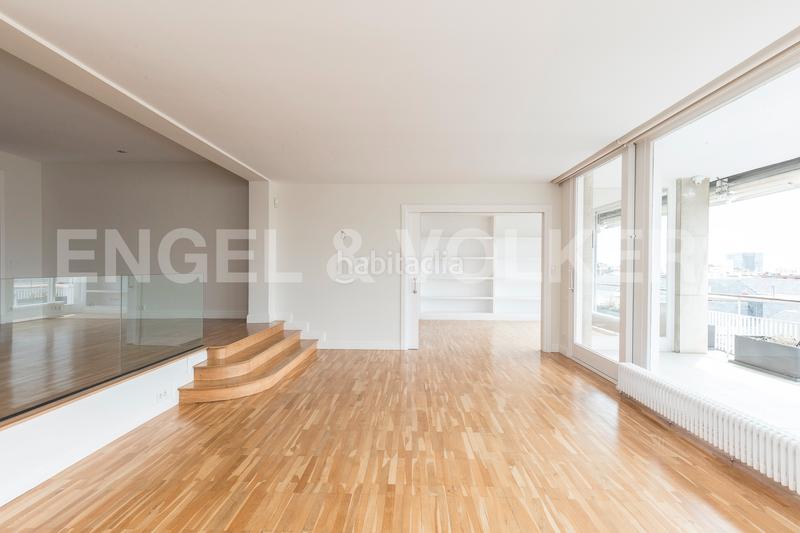 Foto a4b2acfa-78b2-4c97-8b54-83ab203a9e1e. Ático exclusivo piso de alto standing en turó parc en Barcelona
