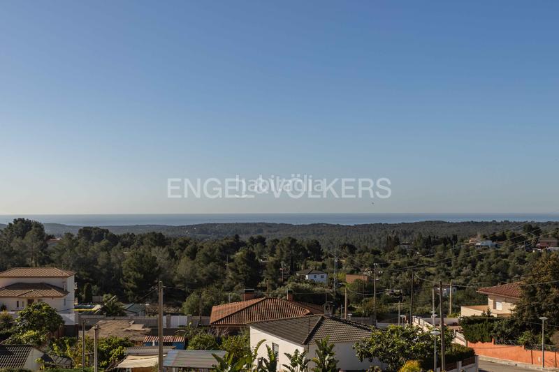 Foto 1006348f-99cd-4d51-b968-2205af219e5a. Casa amb calefacció aparcament piscina a Catllar (El)